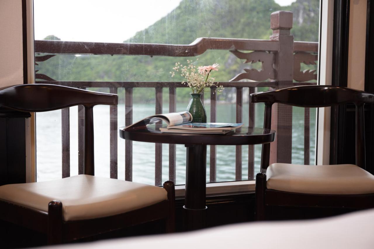 Готель Amanda Cruise Ha Long Bay Екстер'єр фото